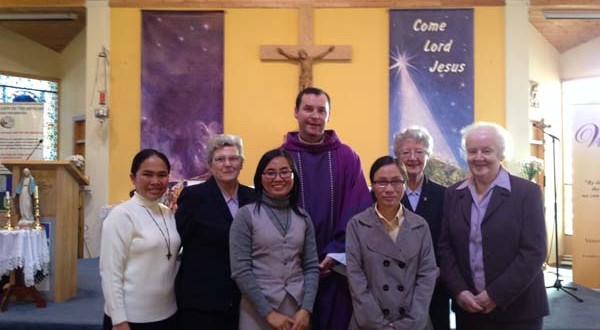 At the back left to right: Sr Mercy, Sr.Toni, Fr. Eamon Burke, Sr. Una and Sr. Mary.
In font left to right : Sr. Linh and Sr. Trinh